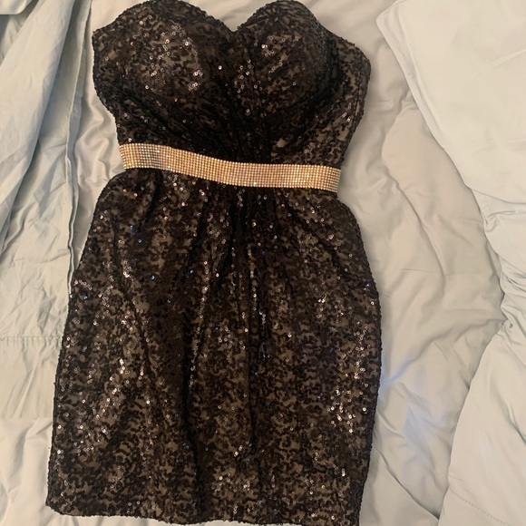 La femme Strapless Black sequin Mini Dress - Picture 1 of 4